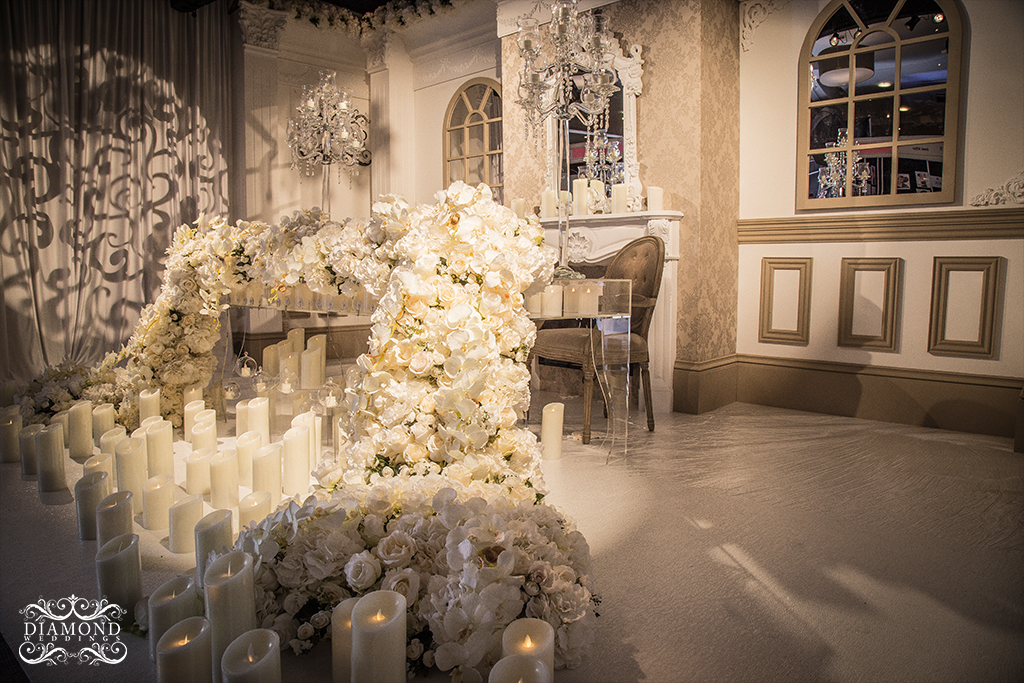 Living Room Inspired Head Table